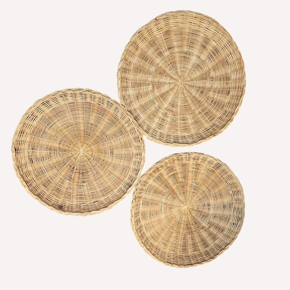Vintage Bamboo Paper Plate Holders Set of 7, two designs basket weave - Picture 4 of 9